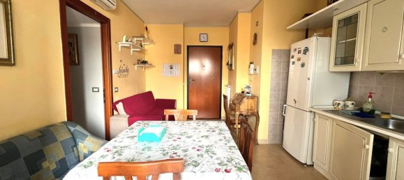 3 rooms Penthouse in Rome, Italy No. 22169 5