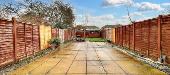 3 bedrooms Commercial property in Hayes, United Kingdom No. 5050 9