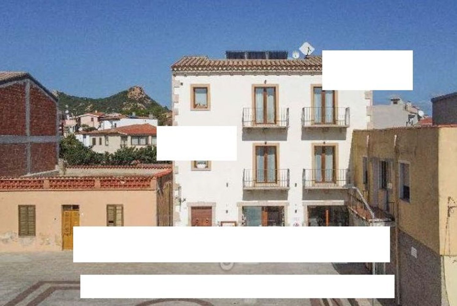 10 rooms House in Arzachena, Italy No. 69028