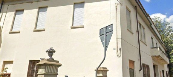 8 bedrooms Apartment in Lucca, Italy No. 311009 2