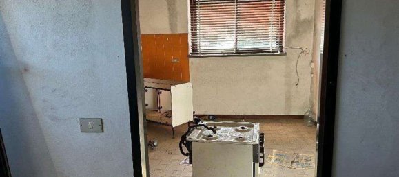 8 bedrooms Apartment in Lucca, Italy No. 311009 12