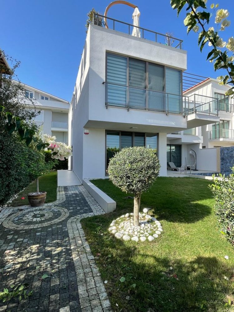 Villa 3+1 in Serik, Turkey, Nr. 21596