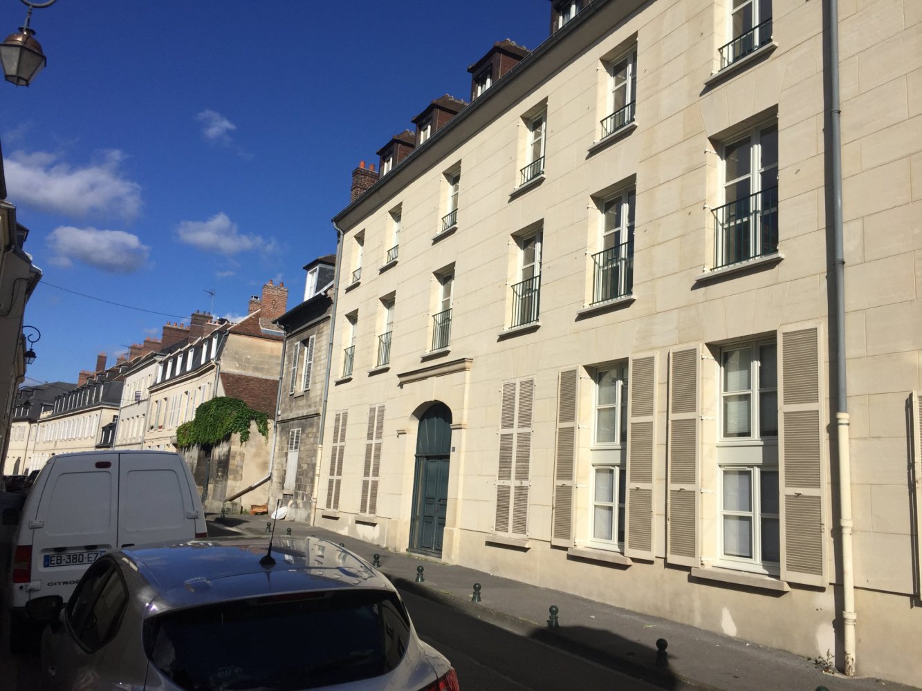 Bureau à Compiègne, France 132m² No. 76858