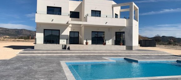 5 Schlafzimmer Villa in Alicante, Spain, Nr. 13002 18