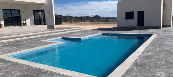 5 Schlafzimmer Villa in Alicante, Spain, Nr. 13002 17