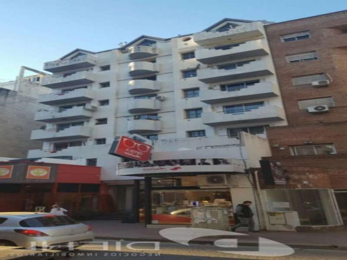 Bureau à Cordoba, Argentina No. 28399