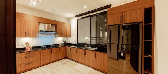 5 bedrooms House in Chiang Mai, Thailand No. 27044 27