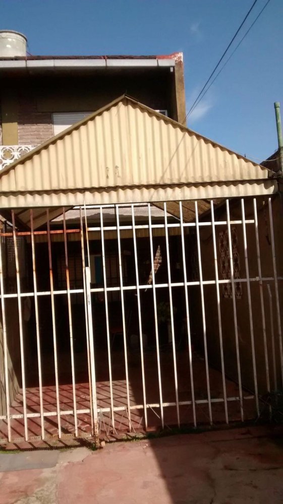 Дом с 2 спальнями в Трес де Фебреро, Аргентина № 62654