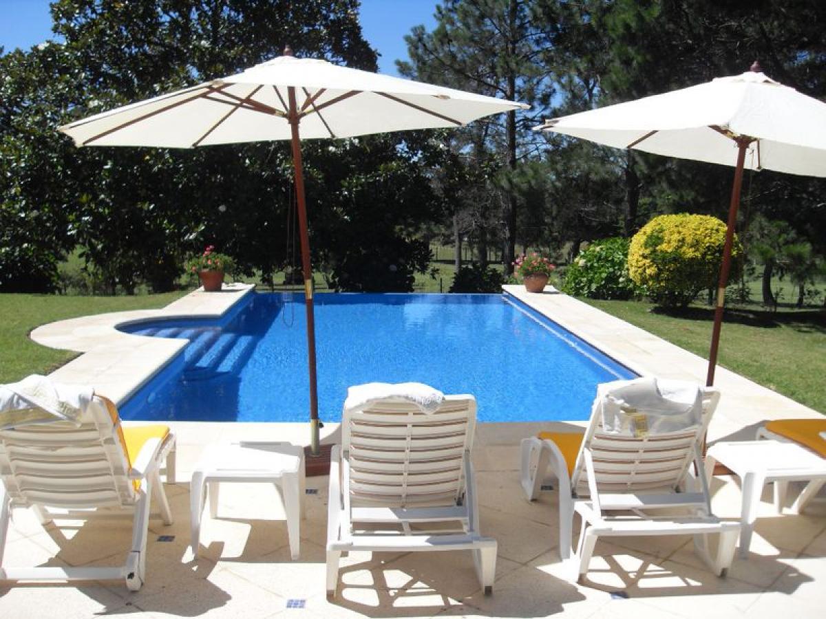 6 bedrooms House in Maldonado, Uruguay No. 4632