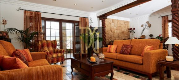 4 bedrooms Villa in Adeje, Spain No. 126805 15