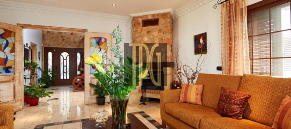 4 bedrooms Villa in Adeje, Spain No. 126805 16
