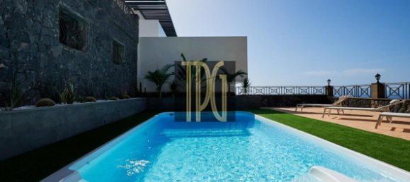 4 bedrooms Villa in Adeje, Spain No. 126805 5