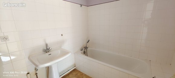 1 bedroom Apartment in Tours, France No. 80078 6