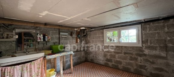 Casa de 5 dormitorios en Malguenac, France No. 202609 32