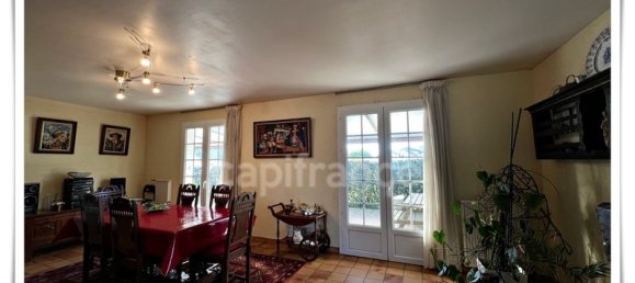 Casa de 5 dormitorios en Malguenac, France No. 202609 38