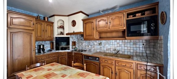 Casa de 5 dormitorios en Malguenac, France No. 202609 41