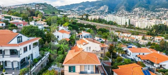 Casa de 5 dormitorios en Funchal, Portugal No. 17230 6