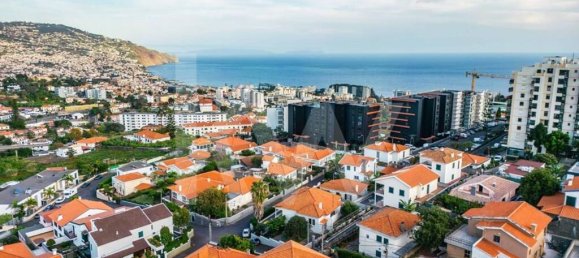 Casa de 5 dormitorios en Funchal, Portugal No. 17230 4