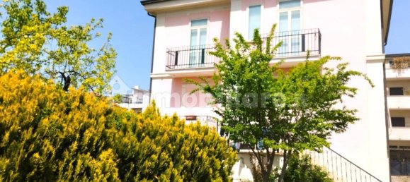 5 bedrooms Villa in Avezzano, Italy No. 78186 3