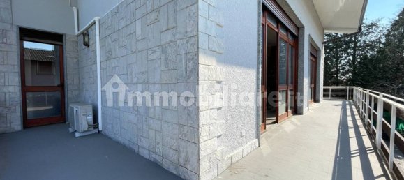 4 غرف نوم فيلا في Cairate, Italy رقم 16313 29