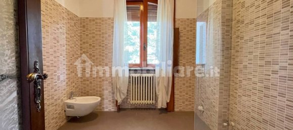 4 غرف نوم فيلا في Cairate, Italy رقم 16313 63