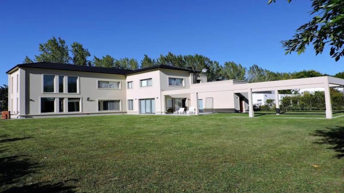 4 bedrooms House in Campo Creado, Argentina No. 2891