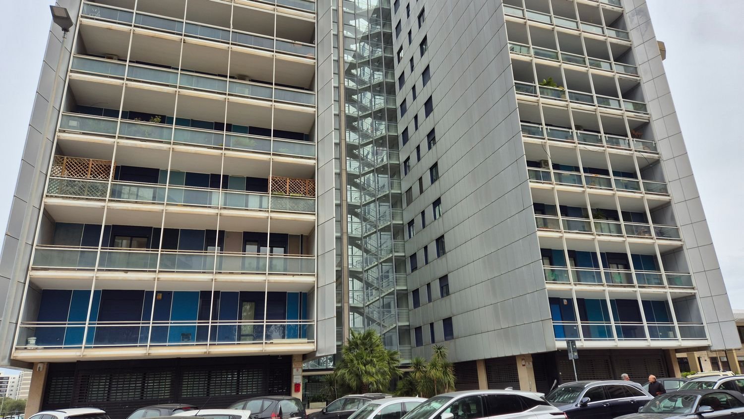 28m² Garage in Bari, Italy No. 256886