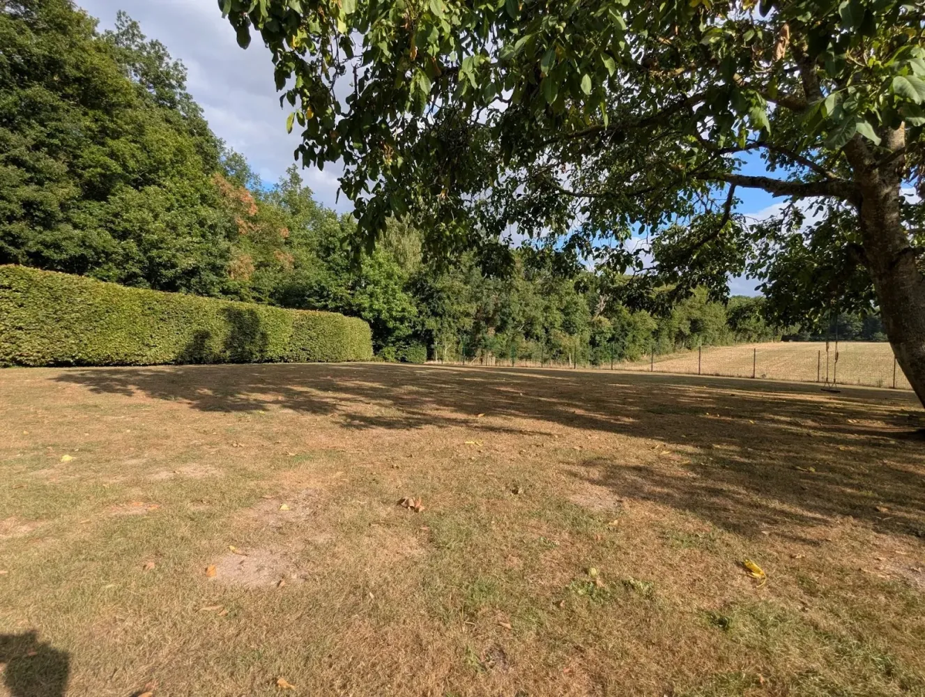2160m² Land in Pacy-sur-Eure, France No. 325195