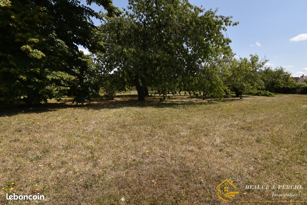 Grundstück in Brou, France 1991m², Nr. 91488