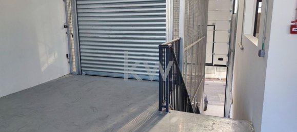 493m² Warehouse in Loures, Portugal No. 88288 11