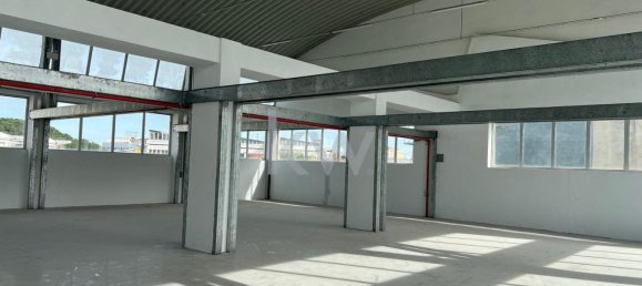 493m² Warehouse in Loures, Portugal No. 88288 13