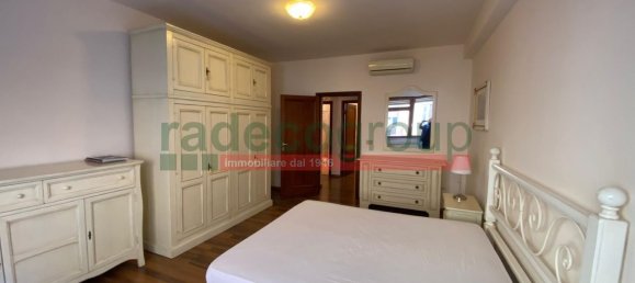 4-salle Appartement à Livorno, Italy No. 80309 18