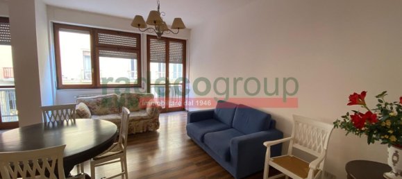 4-salle Appartement à Livorno, Italy No. 80309 6