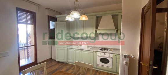 4-salle Appartement à Livorno, Italy No. 80309 11