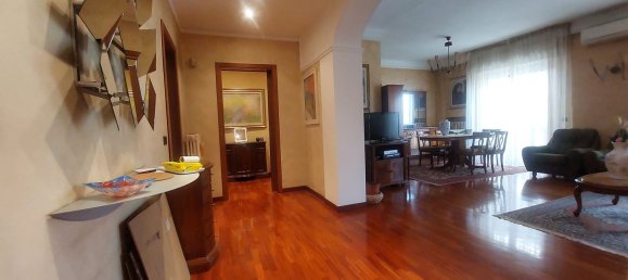 Apartamento de 4 divisões em Pescara, Italy N.º 33771 2
