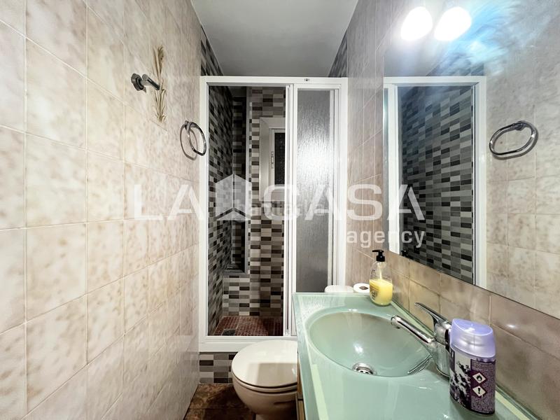 3 bedrooms Apartment in Badalona, Spain No. 138973