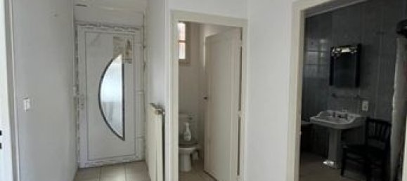 2 bedrooms House in Villemandeur, France No. 306933 2