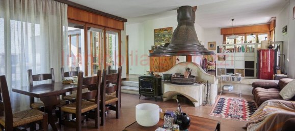 8-Zimmer Villa in Selvazzano Dentro, Italy, Nr. 100235 4