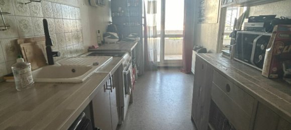 Apartamento de 3 dormitorios en Orleans, France No. 232156 4