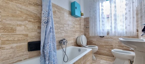 7 rooms Apartment in Camaiore, Italy No. 209043 19