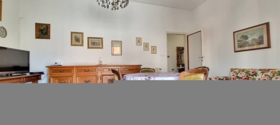 7 rooms Apartment in Camaiore, Italy No. 209043 2