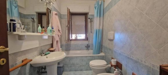 5 rooms Apartment in Pomezia, Italy No. 141822 15