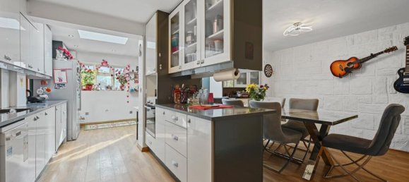 3 bedrooms House in Watford, United Kingdom No. 13461 6