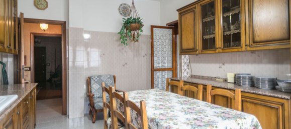 4 rooms Apartment in Rome, Italy No. 71138 31