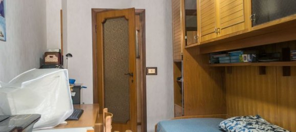 4 rooms Apartment in Rome, Italy No. 71138 39
