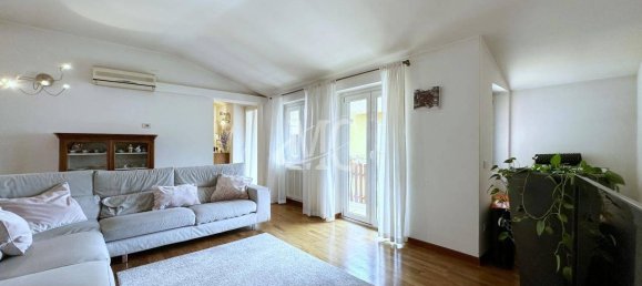 4 bedrooms Apartment in Rovereto, Italy No. 323929 2
