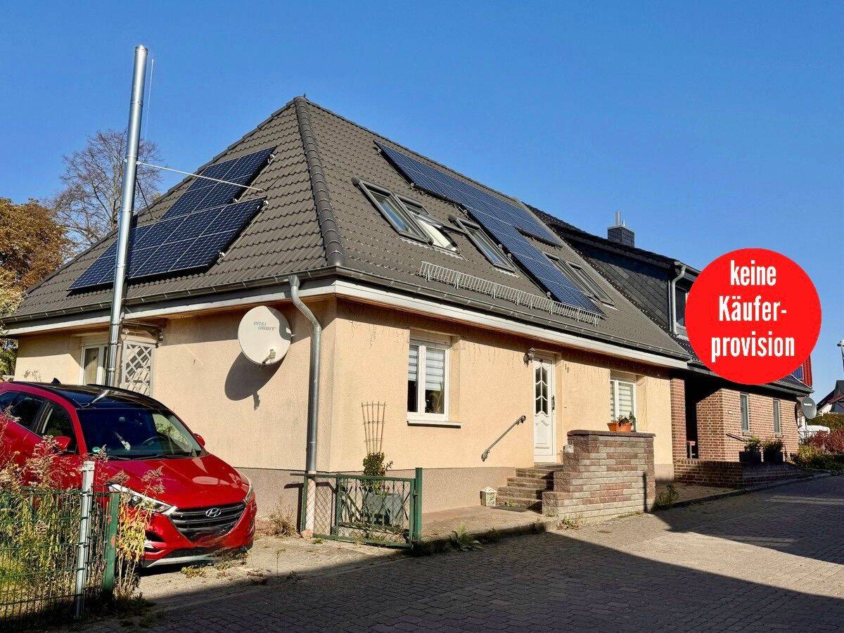 5 rooms Townhouse in Mecklenburgische Seenplatte, Germany No. 211470