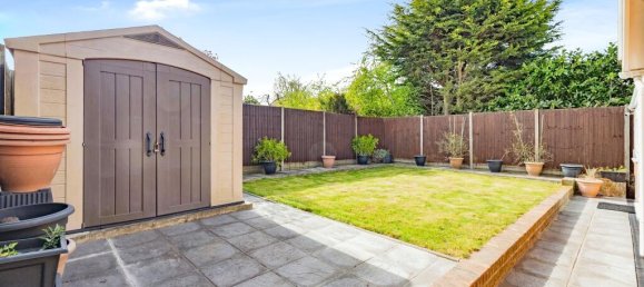 4 bedrooms Bungalow in Bushey, United Kingdom No. 6190 28