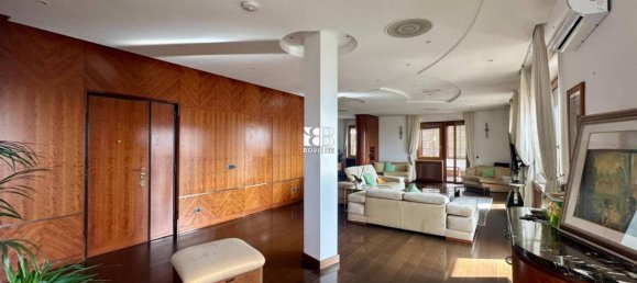 6 rooms Penthouse in Rome, Italy No. 33339 6