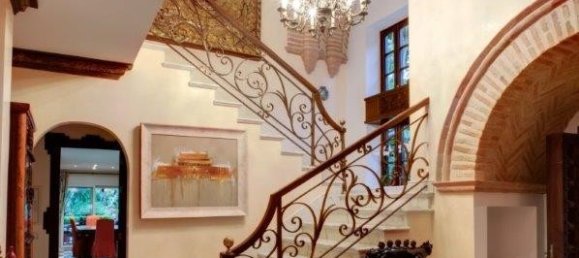 Villa de 7 dormitorios en Marbella, Spain No. 9902 10